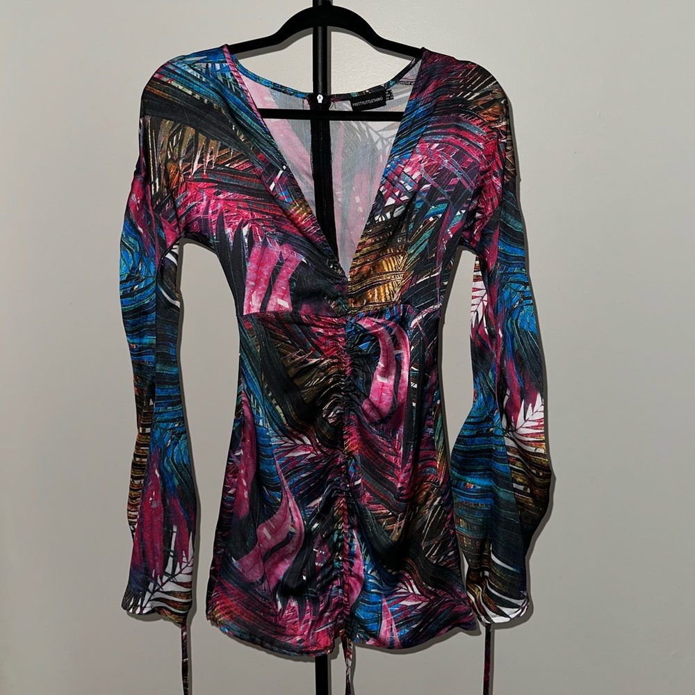 PrettyLittleThing dress, US size 2. Perfect for a beach dinner or night out!